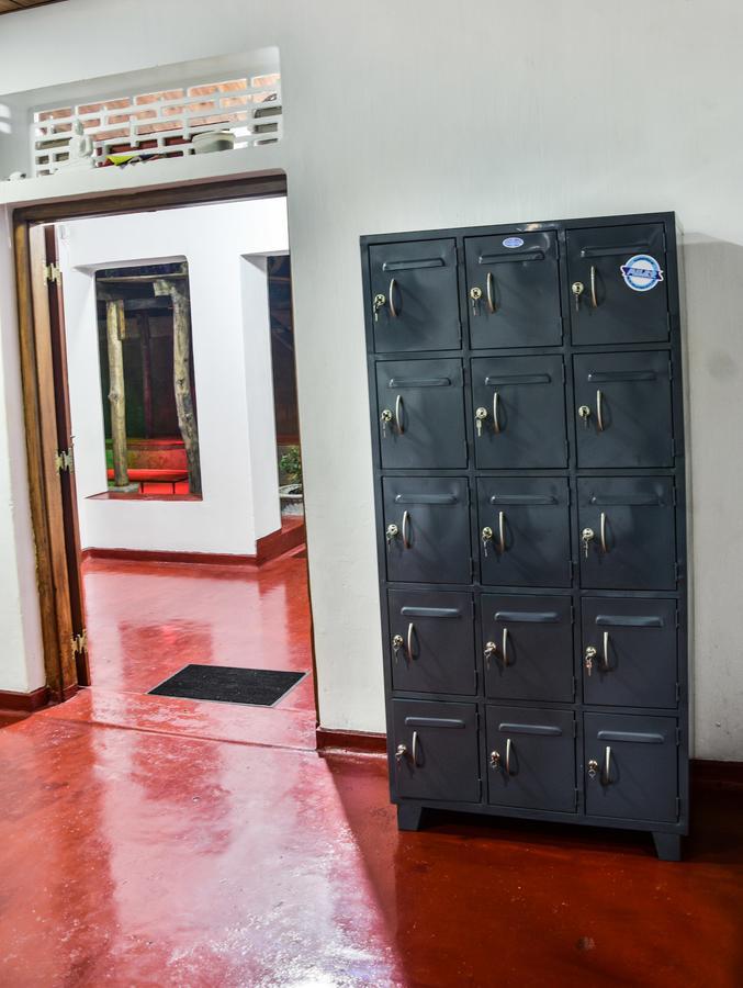 Sena'S Place Хиккадува Экстерьер фото